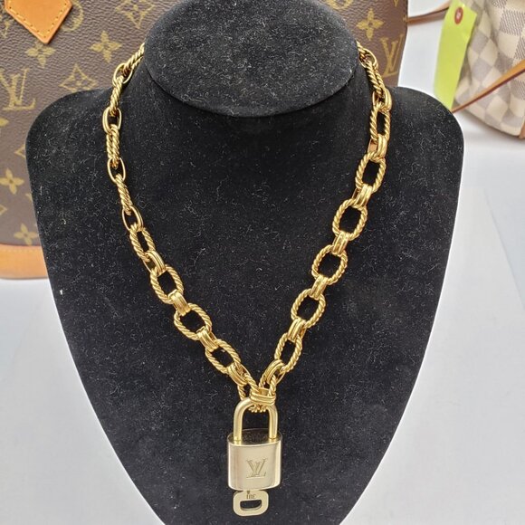 Authentic Louis Vuitton Lock & Key w/ Unbranded Gold Plated Gold Chain Necklace - Picture 11 of 12